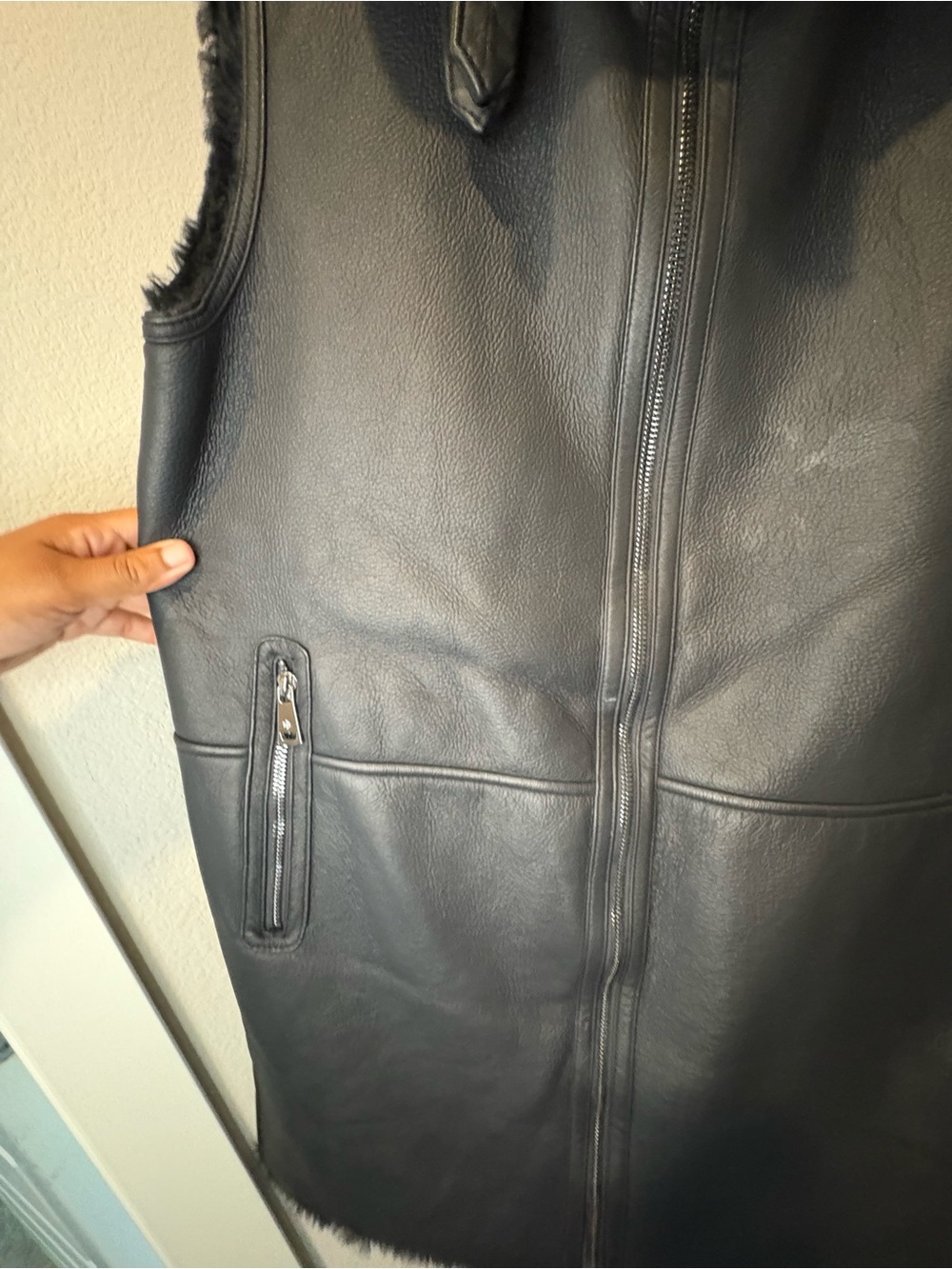 Ralph Lauren Black Faux-Shearling Leather Vest with Zip Pockets size small - Picture 7 of 16